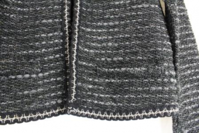 chaqueta tipo chanel blanco