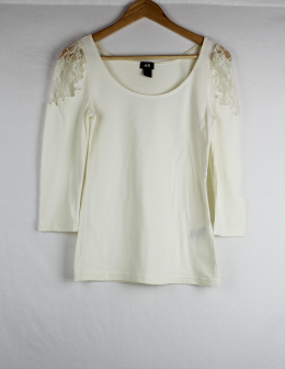 camiseta encaje hym