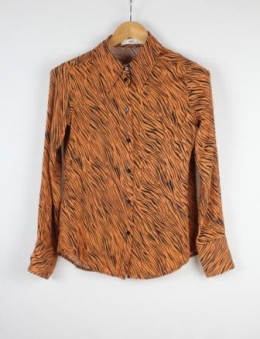 camisa animal print naranja mango