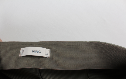 Pantalon punto elastico verde mango