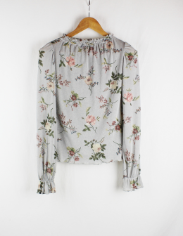 blusa estampada stradivarius