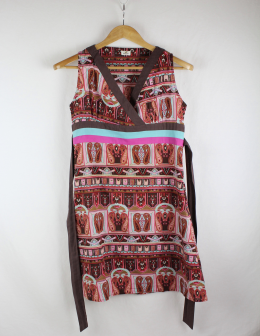 vestido estampado sandalo