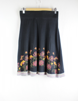 falda punto desigual