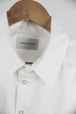 camisa hombre blanca holzweiler