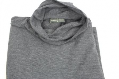 camiseta cuello alto roberto verino