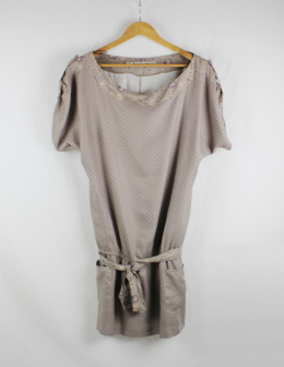 vestido oversize stradivarius
