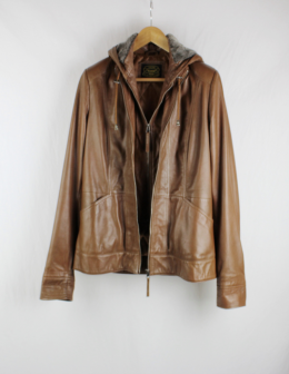 chaqueta piel con capucha