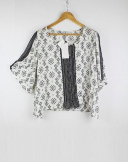 blusa oversize beshka m