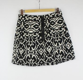 falda brocada stradivarius 38