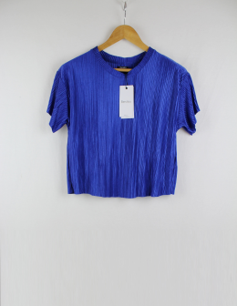 camiseta satinada bershka m