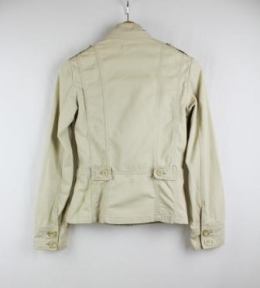 chaqueta sahariana bershka s