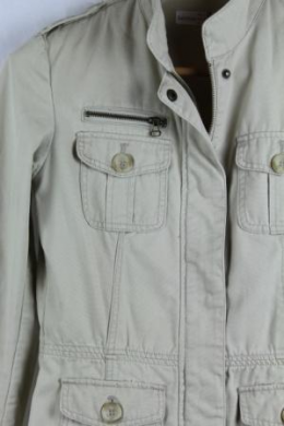 chaqueta sahariana bershka s
