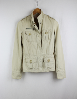 chaqueta sahariana bershka s