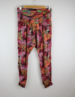 pantalon jogger estamapdo bershka m/40