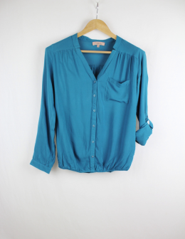 blusa azul bershka m