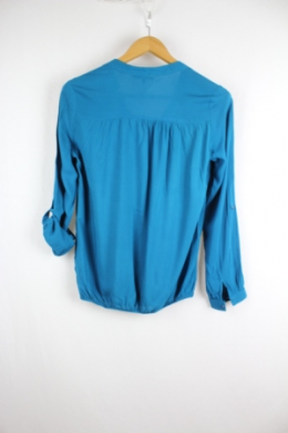 blusa azul bershka m