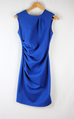 vestido drapeado azul rinascimiento