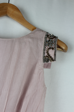 Vestido gasa en seda y pedreria rosa Mango Moments