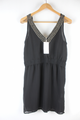 Vestido negro gasa y abalorios mango