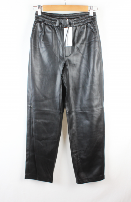 Pantalon jogger efecto piel mango