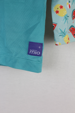 camiseta baño niña mio