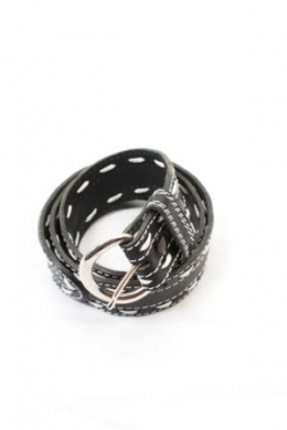cinturon negro y blanco