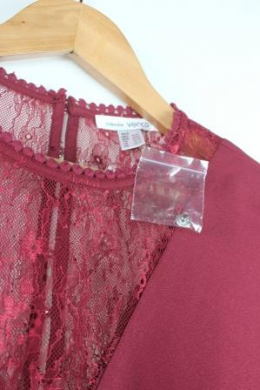 vestido encaje granate venca
