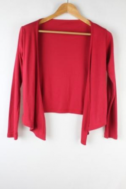chaqueta corta punto rojo