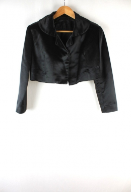 conjunto chaqueta+falda satinada negro