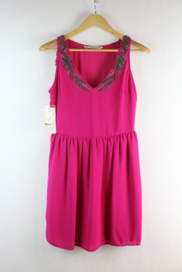 vestido fucsia con abalorios zara trafaluc m