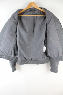 chaqueta tipo bomber gris zara