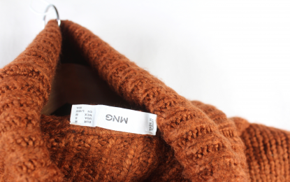 Jersey cuello alto mango