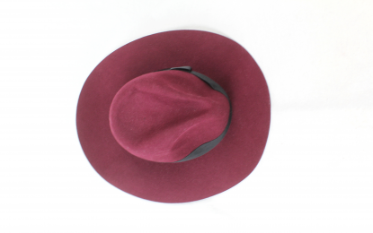 sombrero fedora  de lana granate
