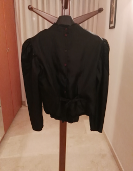 Blusa vintage estilo victoriano